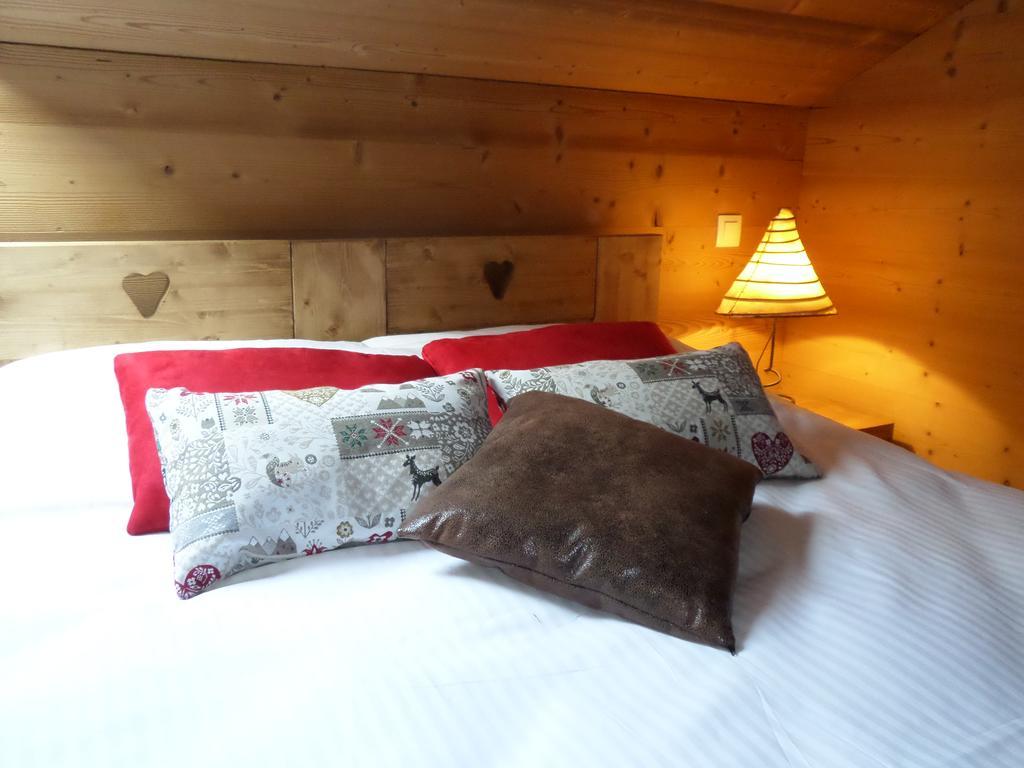 Auberge Du Fraizier Thônes Chambre photo